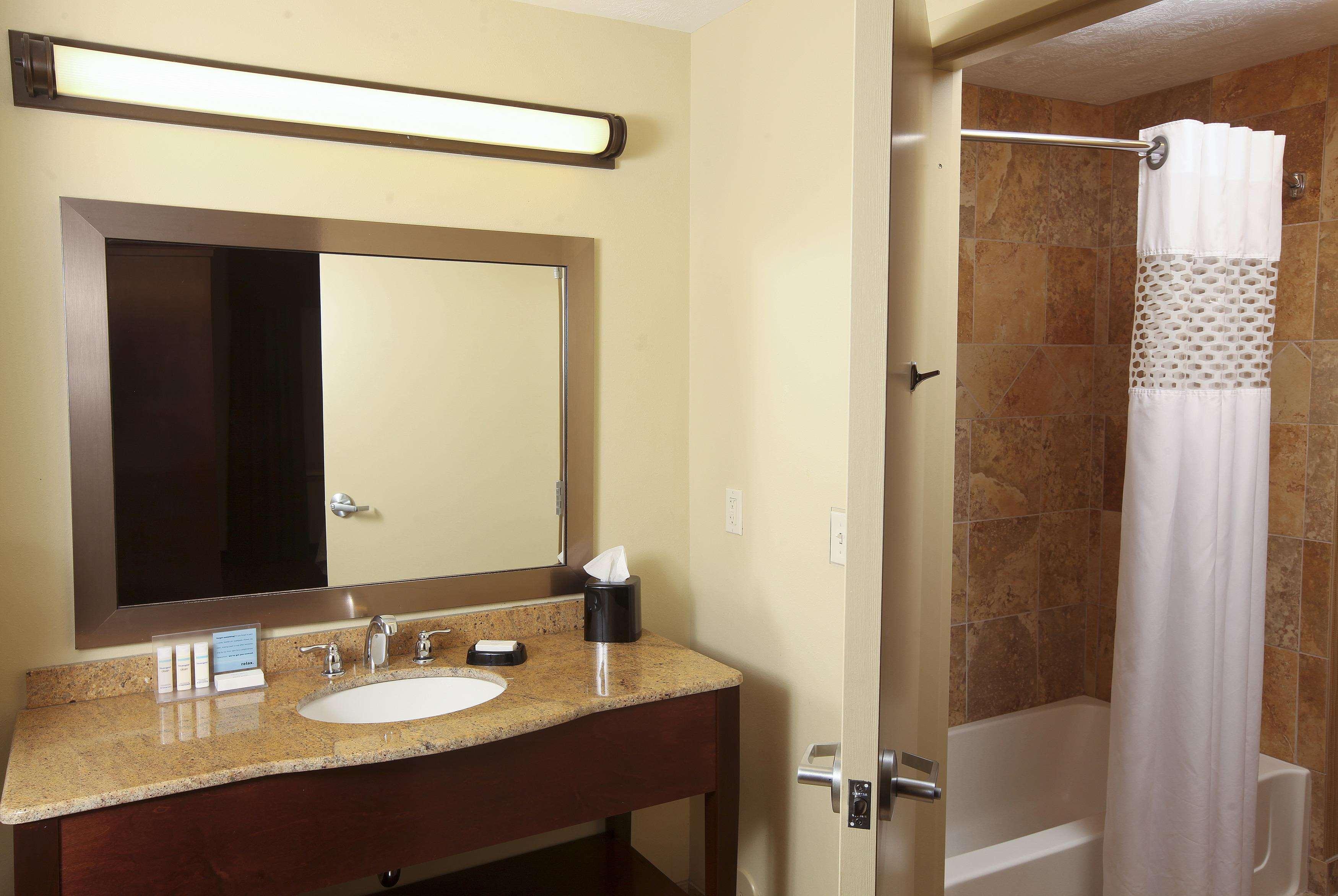 Hampton Inn & Suites Fargo Medical Center Dış mekan fotoğraf