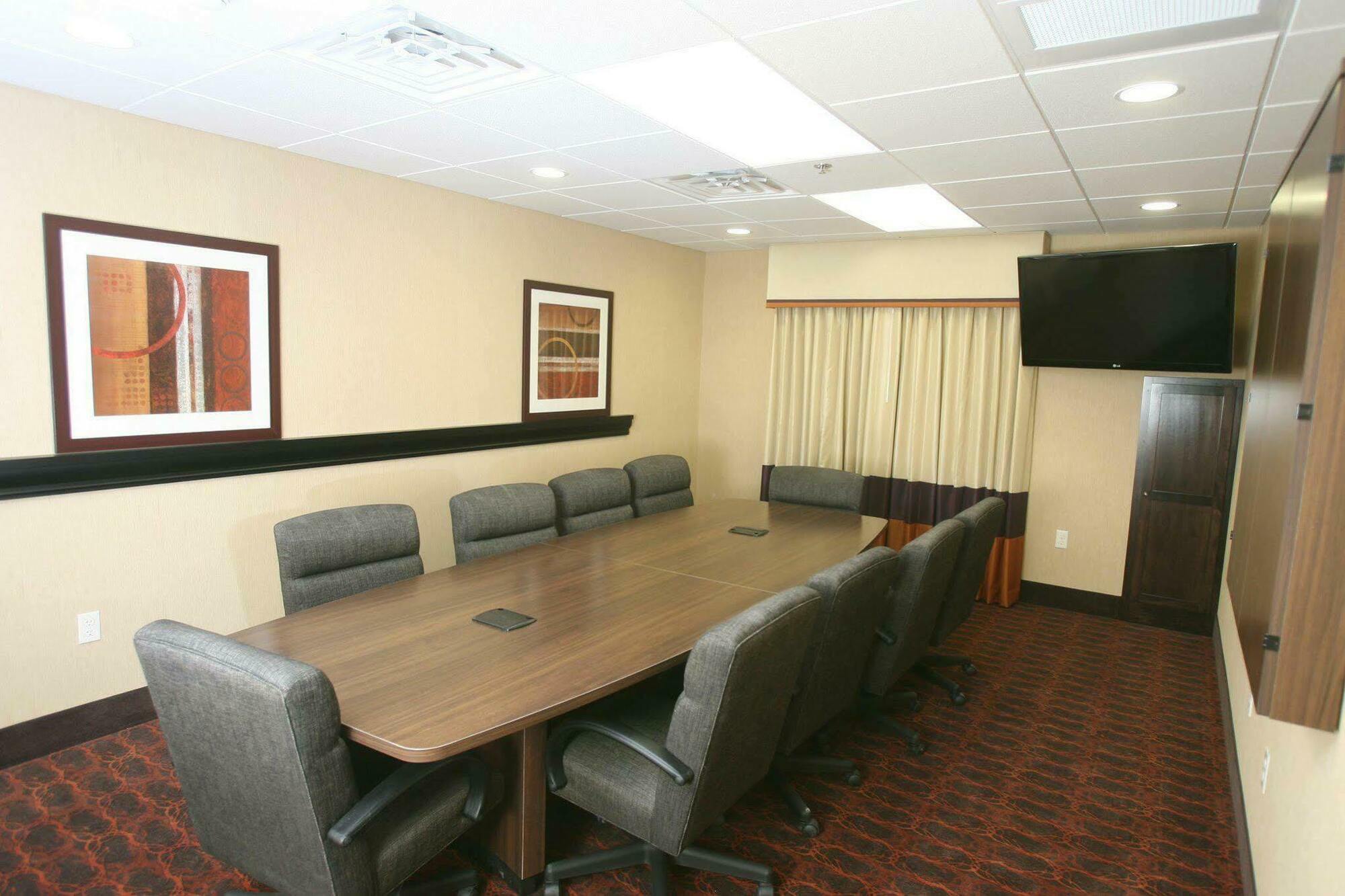 Hampton Inn & Suites Fargo Medical Center Dış mekan fotoğraf